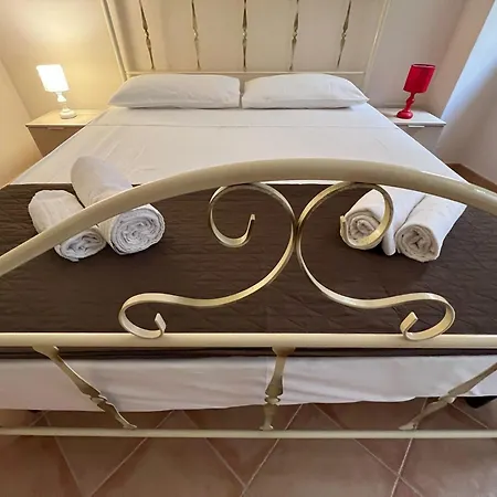 Holiday home Gioeni House