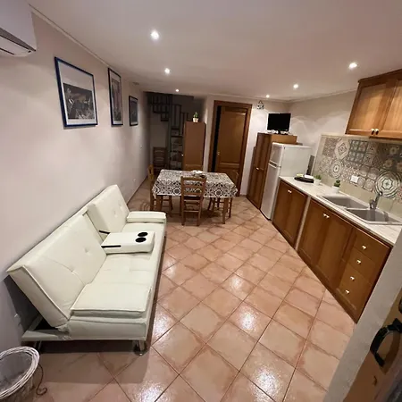 Gioeni House Holiday home