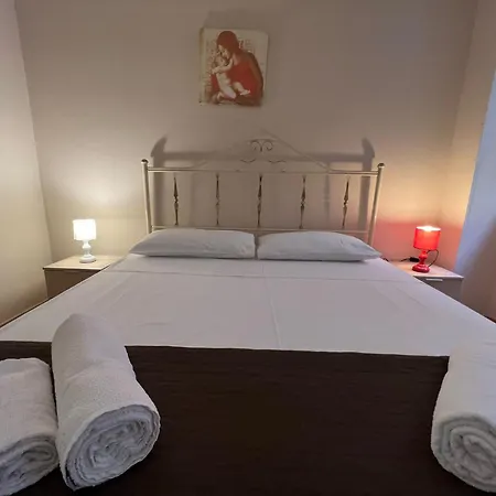Holiday home Gioeni House *